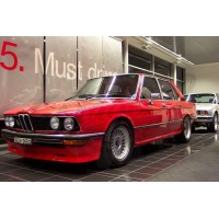 Юбка переднего бампера "Vestatec" (BMW E12)