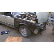 Крылья стеклопластиковые "Stock" BMW E23)