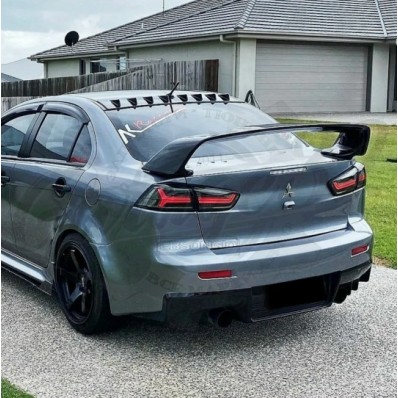 Рассекатель на крышу под 9 зубьев "EVO" (Mitsubishi Lancer X) Рассекатель на крышу под 9 зубьев "EVO" (Mitsubishi Lancer X)