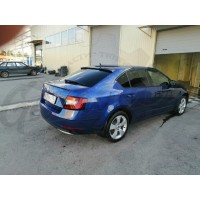 Козырёк на стекло "G32" (Skoda Octavia A7 RS)