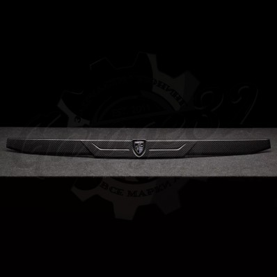 Накладка на крышку багажника "LARTE Design Esthete" (Cadillac Escalade 5) Накладка на крышку багажника "LARTE Design Esthete" (Cadillac Escalade 5)