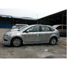 Комплект боковых порогов "RIEGER" (Ford Focus 2)