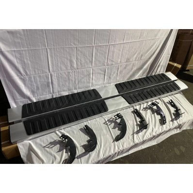 Комплект боковых порогов "'G32" (RAM 1500 DS 2008-2018) Комплект боковых порогов "'G32" (RAM 1500 DS 2008-2018)