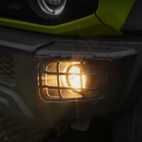 Защитные накладки на передние фары vol.1 "Black Line" (Suzuki Jimny 2019–2025)
