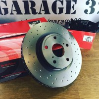 Передние диски + колодки "Brembo" (Toyota Camry v50)